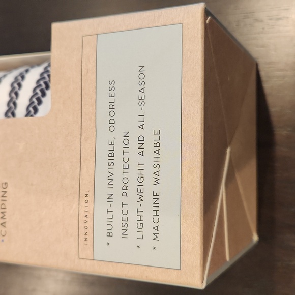 BERNINI Bug Shield Blanket, insect & repellent 56x68" NEW - Picture 2 of 14